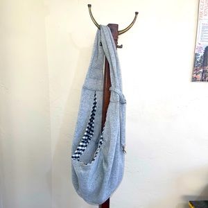 Animal carrier. Used maybe twice! Great for small dogs and cats